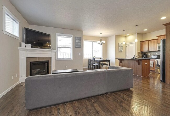 Photo - 2733 25th Ave