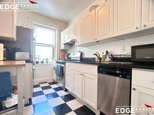 Photo - 119 Brainerd Rd