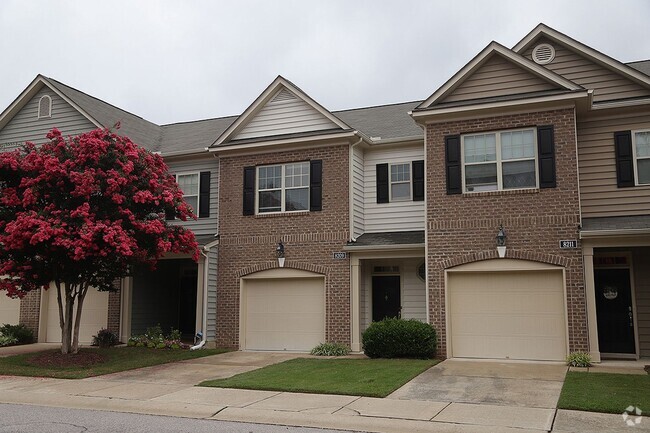 Building Photo - Immaculately Maintained, Low Maintenance T... Rental