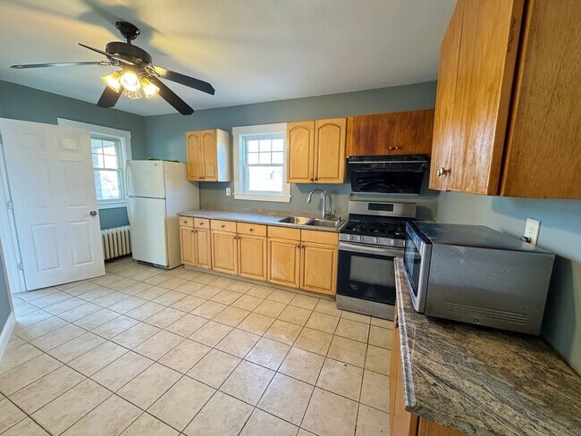 Photo - 313 Clifton St