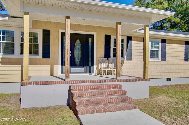 Photo - 121 Gilbert Curry Dr