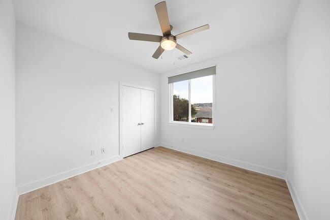 Photo - 1512 Barbee St