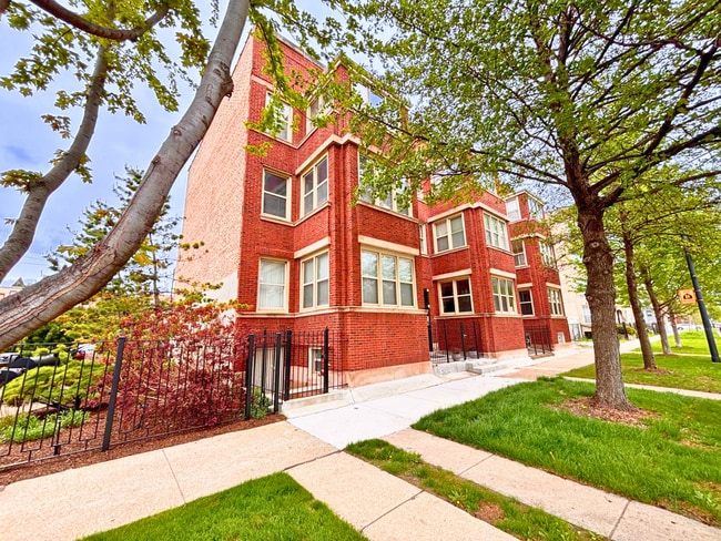 Photo - 4832 S Indiana Ave Unit 4832 S. Indiana Ave