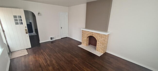 Photo - 1105 W 14th St N Unidad 1