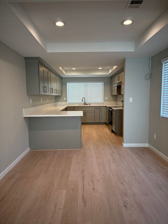 Photo - 3266 Shelby Pl