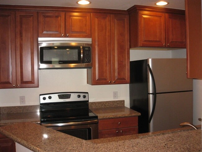 Photo - $3,295! Spacious 1 bedroom 1 bath condo! Redondo Beach, CA 90277! Unit 103