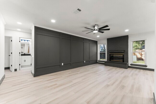 Photo - 26 E Woodtimber Ct