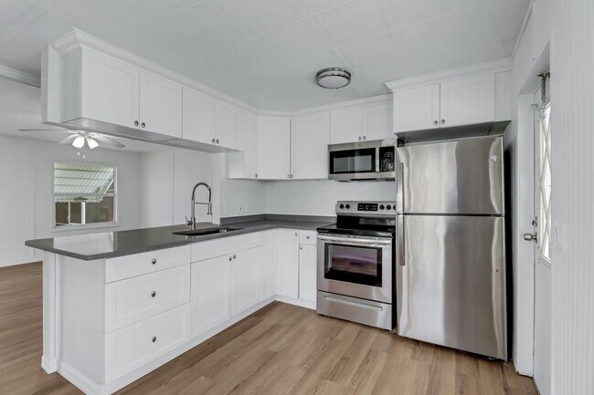 243 Tangerine Dr