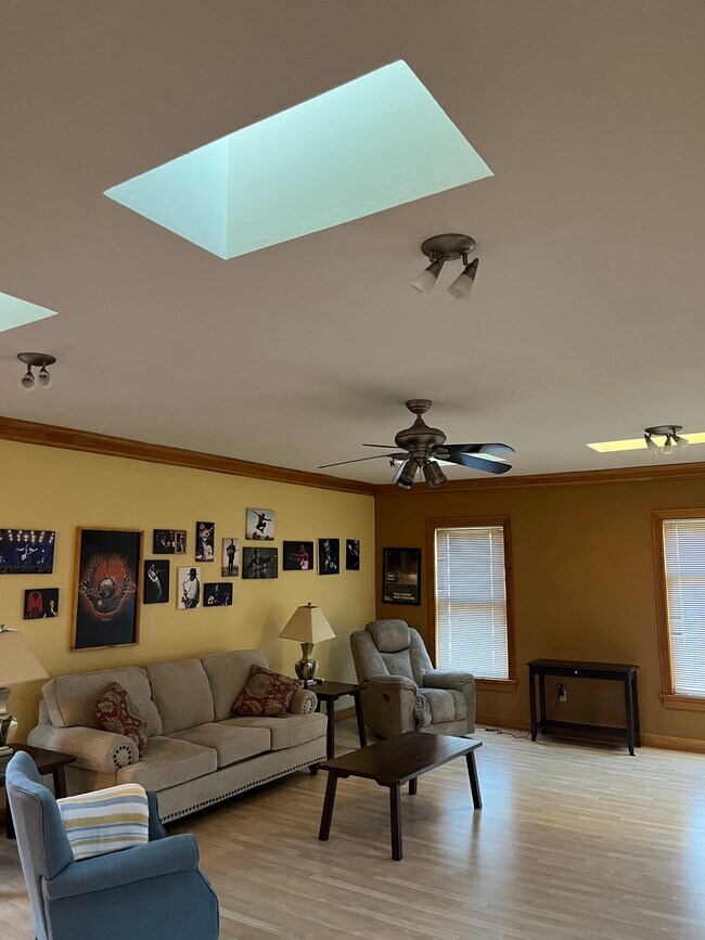 Photo - 1809 N Humboldt Ave