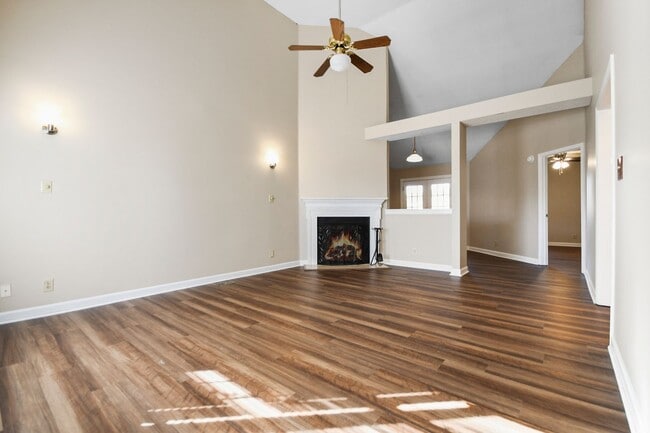 Photo - Pet Friendly Three Bedroom!