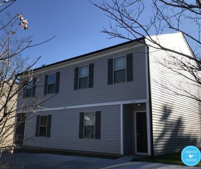 Building Photo - 1208 Haybrook Ln Rental