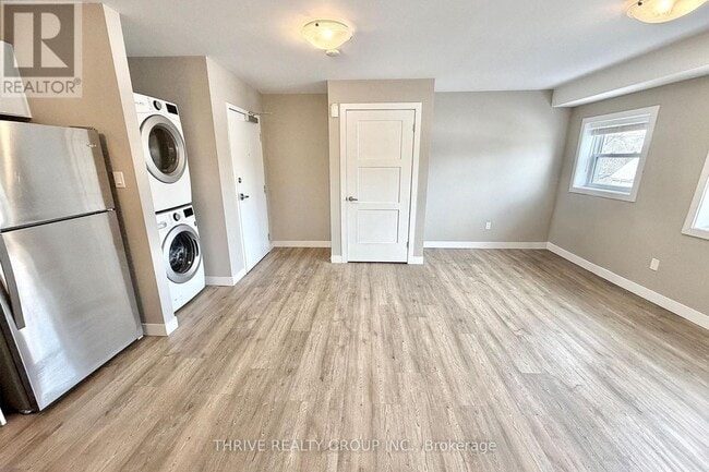 Photo - 1277 Commissioners Rd W Unit 203