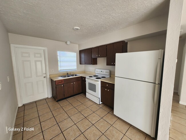 Photo - 711 Gordon Ave S