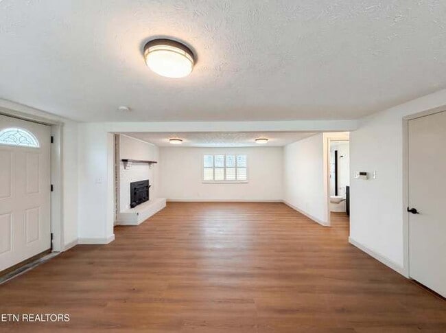 Photo - 8717 Kildare Dr NW