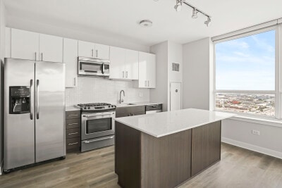 Photo - 797 W Adams St