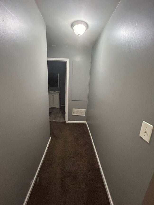 Photo - 3503 Falling Springs Rd Unit Front 3