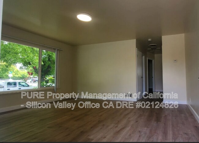 Photo - 2831 Union Ave