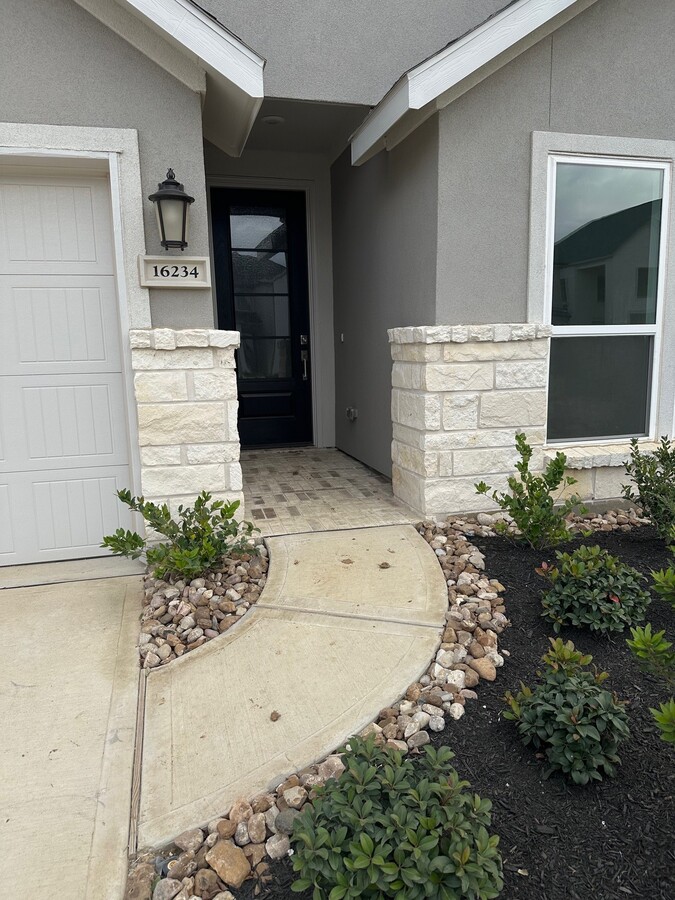 Photo - 16234 Rock Hollow Bend Ln