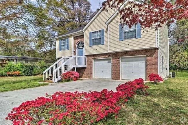 Building Photo - 483 Oak Dr Rental