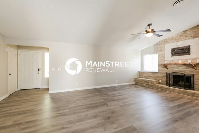 Photo - 4 Bedroom Pet-Friendly Home in LAS VEGAS, NV with Main Street Renewal
