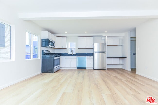 Photo - 1855 Euclid St Unidad 1851B