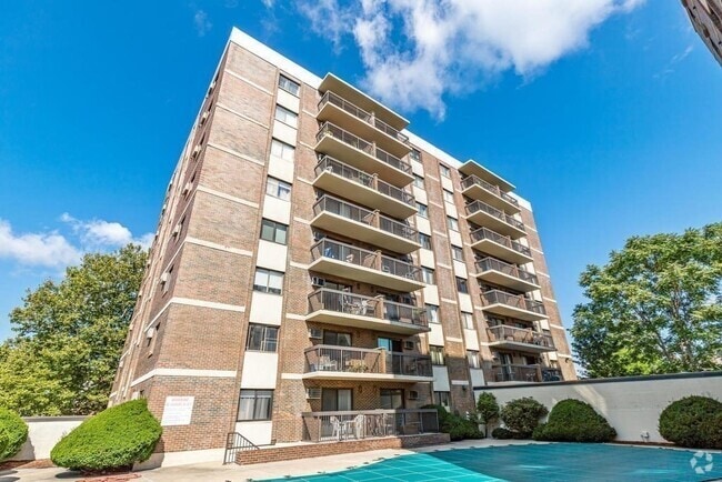 Building Photo - 164 Galen St Unit 46 Rental