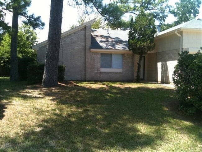 Photo - 12511 Riverbend Dr