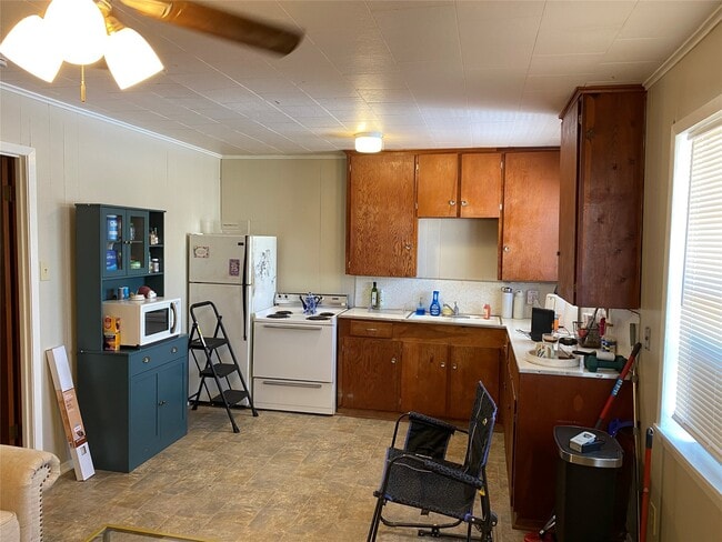 Photo - 2809 Sam Houston Ave Unit 6