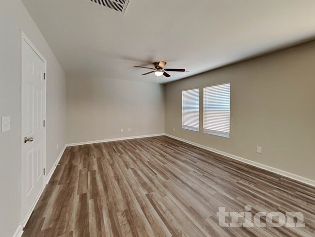 Photo - 318 Cedar Ridge