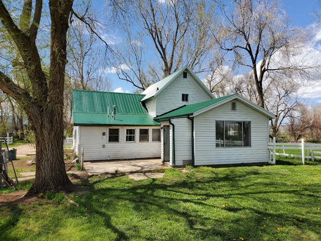 Photo - 1434 Wood Ln