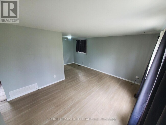 Photo - 9 Belmont Dr