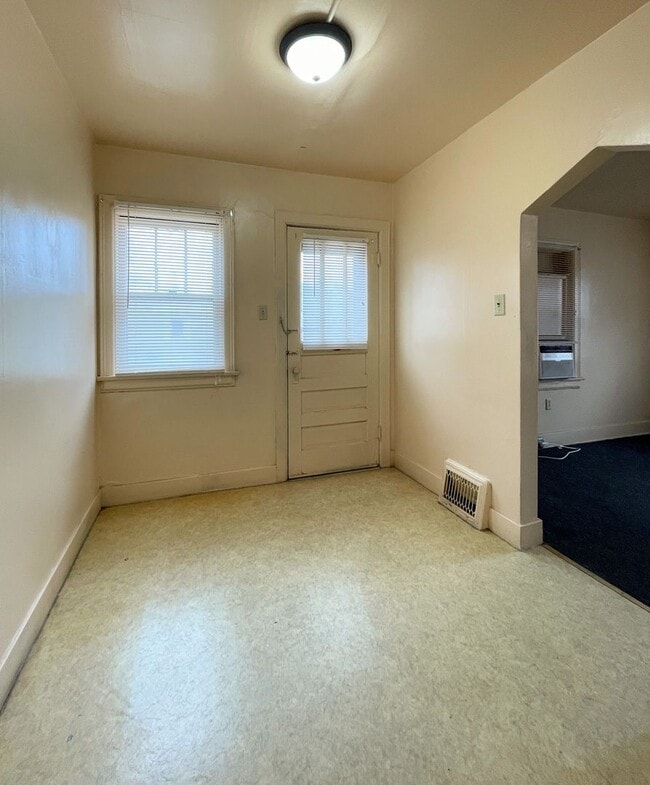 Photo - 7 N Elm St Unit 9 N Elm