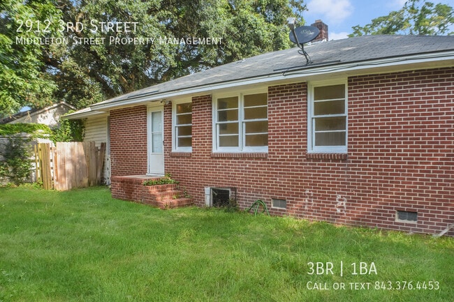 Photo - 2912 Third St