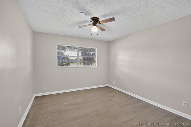 4967 NW 95th Ave