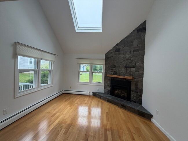 Photo - Beautiful 3bd/3ba Condo For Rent
