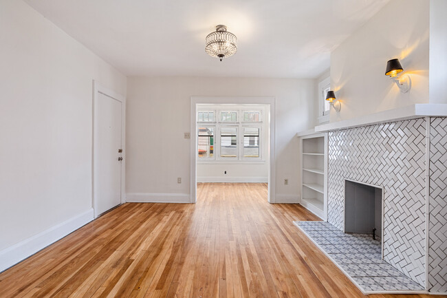 Photo - 1138 Illinois Ave Townhome