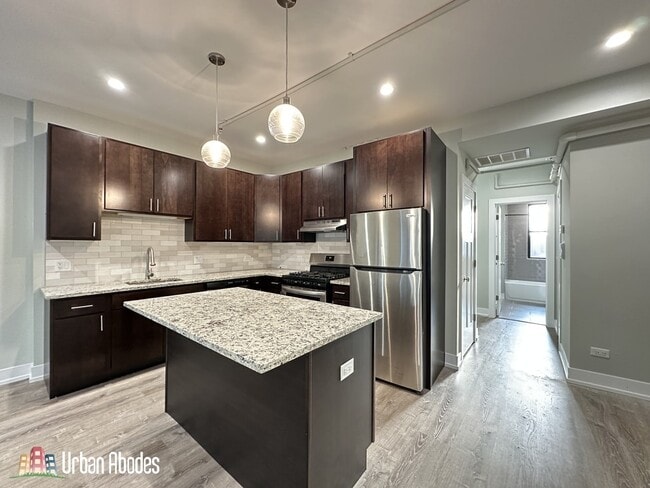 Photo - 1124 Maple Ave Unit J06P