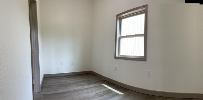 Photo - 2313 Vineyard Creek Rd Unit Shop