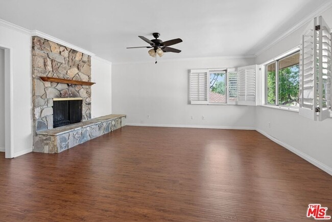 Photo - 626 Jamestown Rd