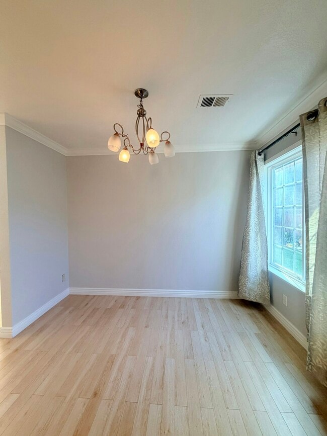 66 Snyder Way