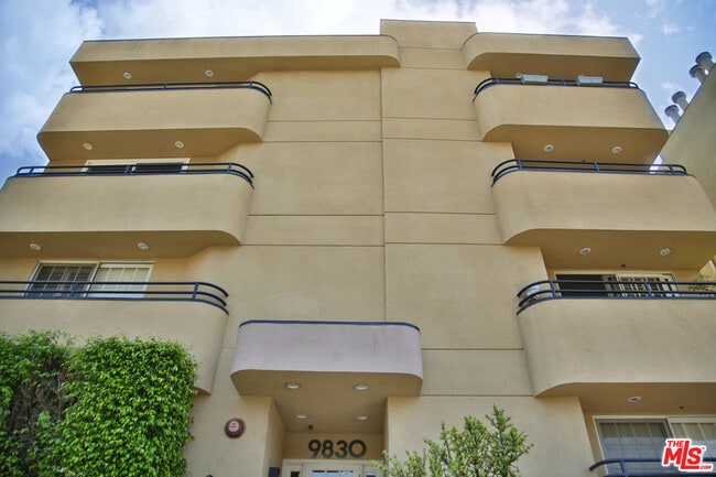 Photo - 9830 Vidor Dr Unit 302