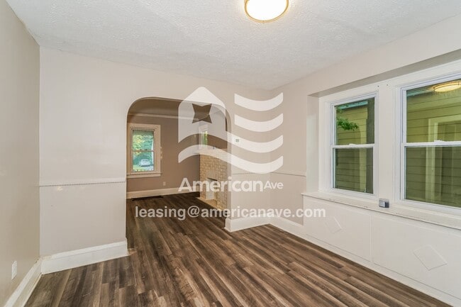 1005 Dover Ave