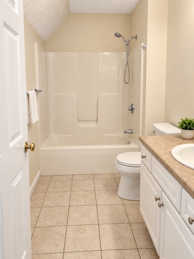 10 Middlesex Ave Unit 6