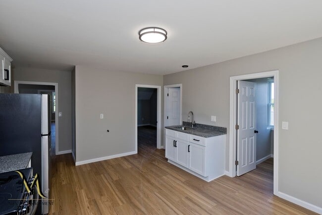 24 Hilton St Unit 3