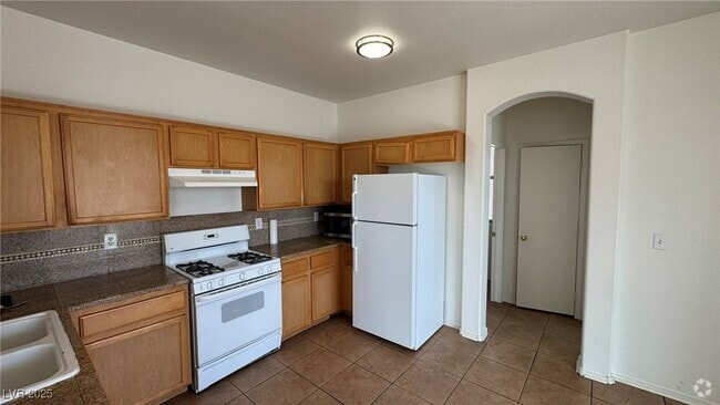 Building Photo - 5055 Midnight Oil Dr Rental