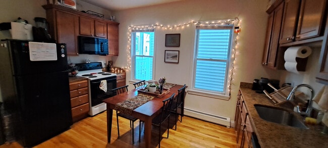 Photo - 143 Hillside St Unidad 2