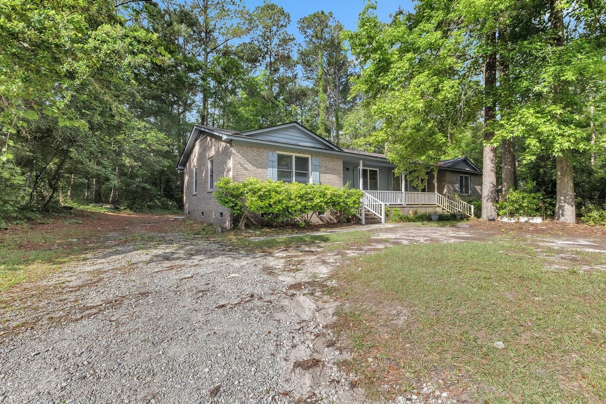 Charming 2-Bedroom Home in Desirable Wilmi... - Charming 2-Bedroom Home in Desirable Wilmi...