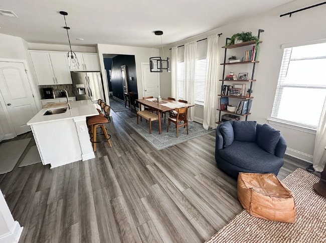 4421 Skyridge Dr