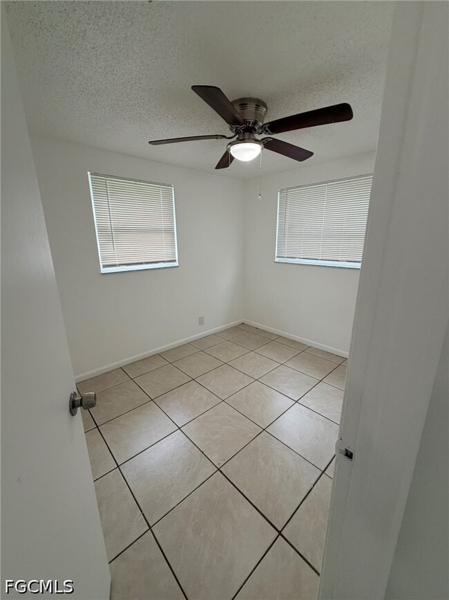 286-296-296 Lowell Ave