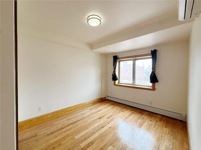 Photo - 41-42-42 College Point Blvd Unit 6A